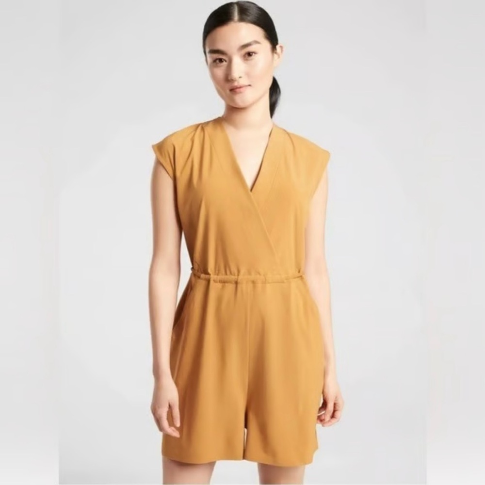 Athleta Marlow Romper w Pockets Tuscan Gold V Neck Lightweight Adjustable Waist